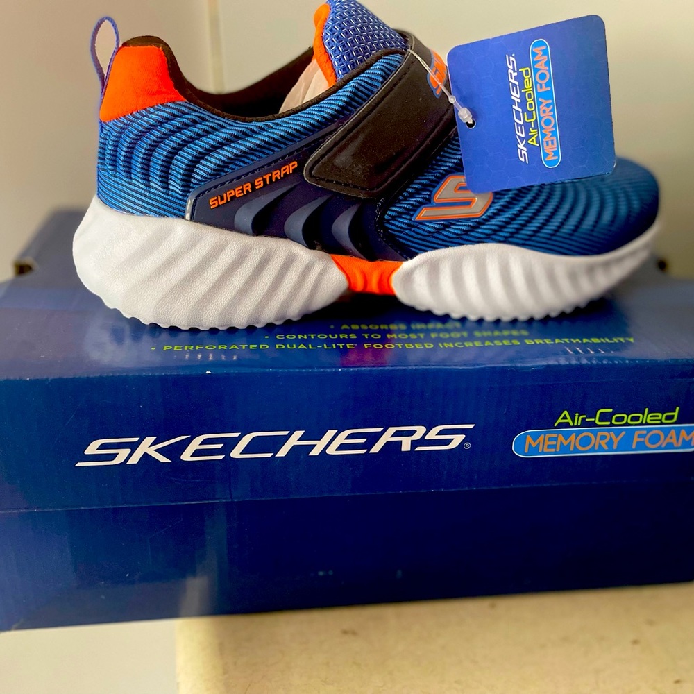 Brand new boy shoes size 3